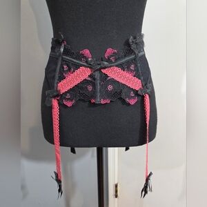 NWT For Love And Lemons Ivy Garter Belt Size X-Small, XS